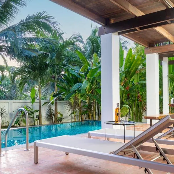 Bophut Fishermans Village Teak Modern Pool Villa，位于波普托的酒店