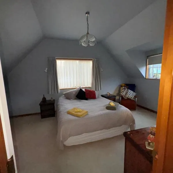 Cosy Colonial Cottage，位于里夫顿的酒店