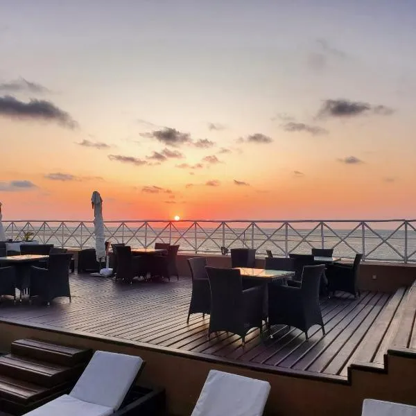 VEZO BEACH HOTEL Morondava，位于穆龙达瓦的酒店