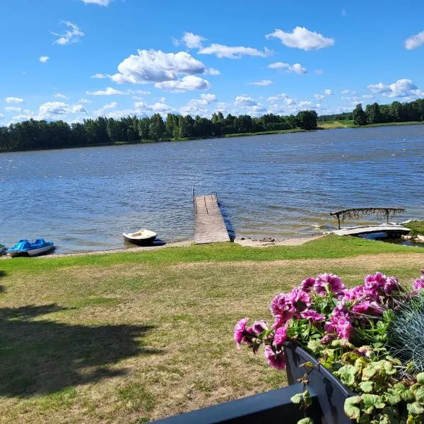 Šilainė Glamping & SPA, Padel court，位于Oszkinie的酒店