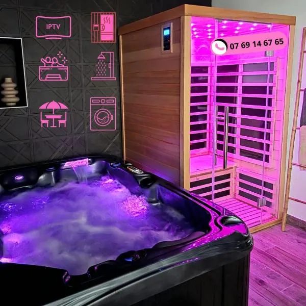 Love Room Luxe and Spa - Sauna，位于Domérat的酒店