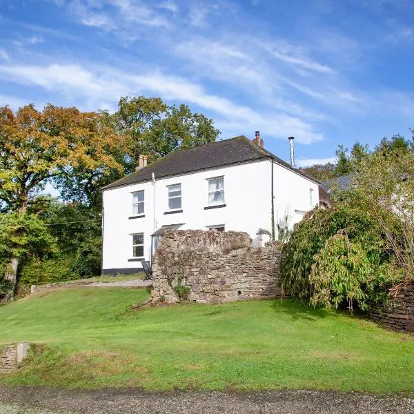 Uk45542-The Farm House，位于Sticklepath的酒店