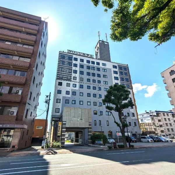 县厅前绿色饭店，位于熊本的酒店