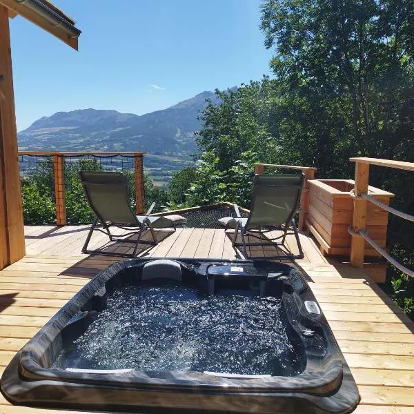 Ma Cabane des Hautes-Alpes，位于Saint-Julien-en-Champsaur的酒店