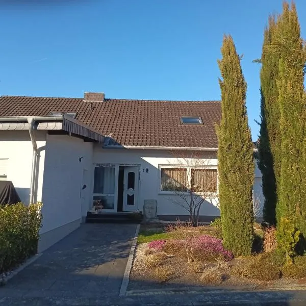 Voll ausgestattete 78 qm Wohnung zur Alleinnutzung，位于奥伊斯基兴的酒店