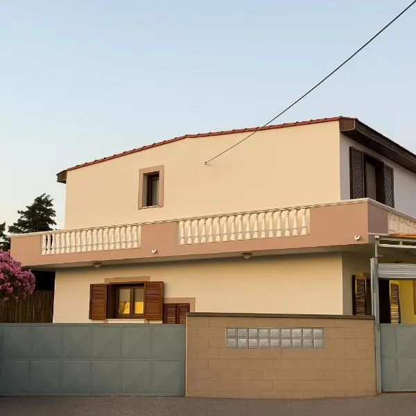 Casa Maria Tsampika-Spacious Home with 2 Bathrooms & Free Parking，位于Psinthos的酒店