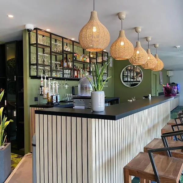 Hôtel Pont Rouge , Carcassonne，位于卡尔卡松的酒店