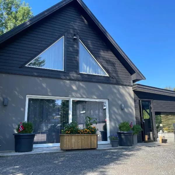 Modern holiday home，位于奥勒松的酒店