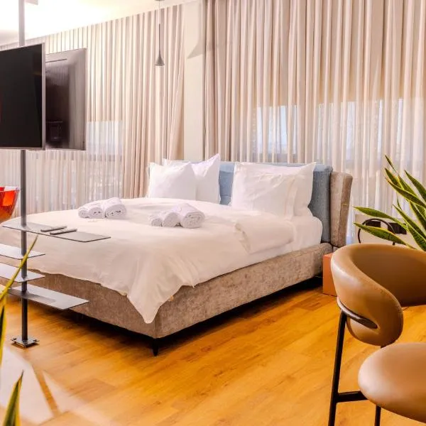 Si Hotel Tirana，位于地拉那的酒店