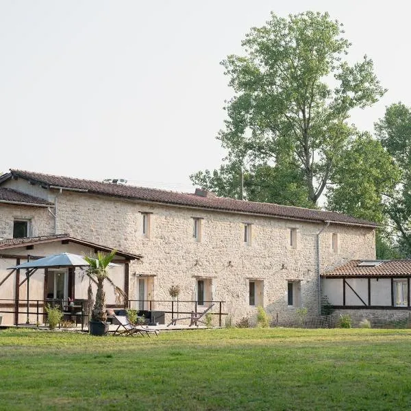 Ô Vieux Moulin，位于迪拉斯的酒店