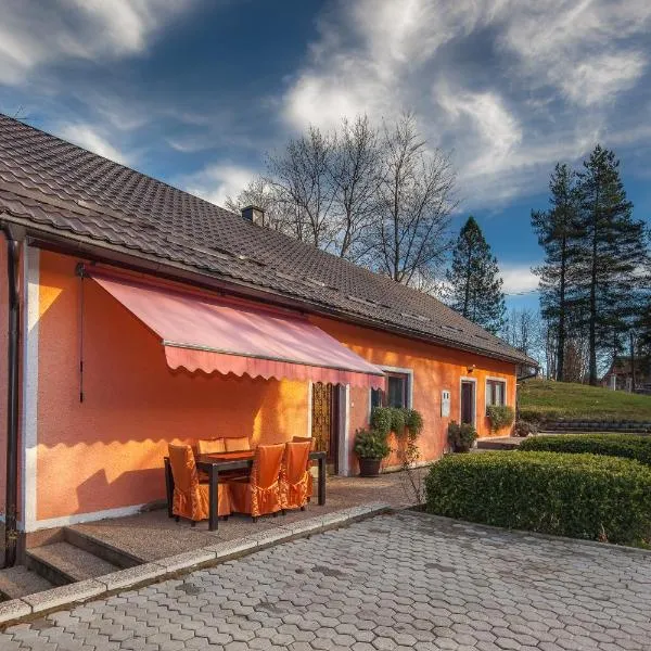 Guest House Slavica，位于普利特维采湖的酒店