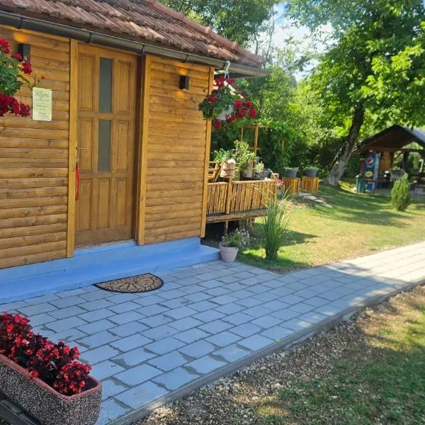 Smjestaj na selu KLARA，位于Staro Selo的酒店