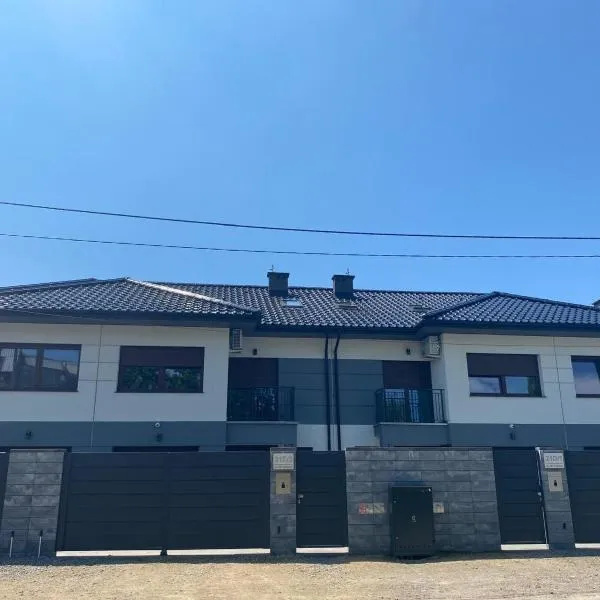 Arcadia Home，位于本津的酒店