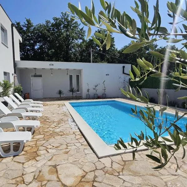 Villa Sveta Obitelj，位于默主歌耶的酒店