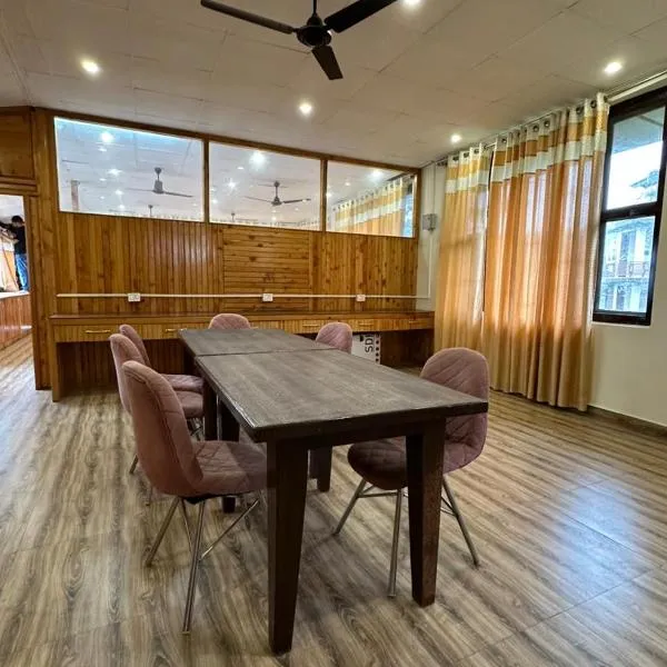 Godara Guest house，位于马拉里的酒店
