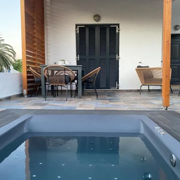Blue Opal House in Livadi Beach Serifos，位于利瓦迪奥的酒店