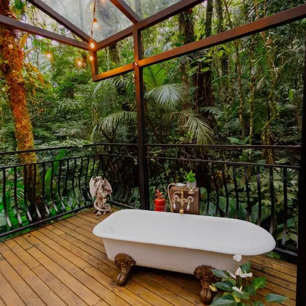 Chalés Canto do Dragão，位于Guabiruba的酒店