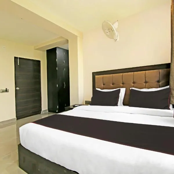 Hotel TUNIGHT，位于加济阿巴德的酒店