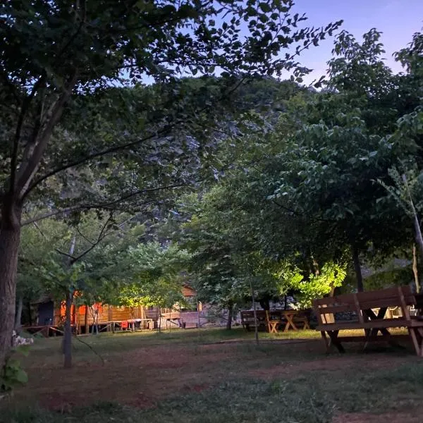 Bujtina Liqeni i Shkopetit，位于Madhesh的酒店