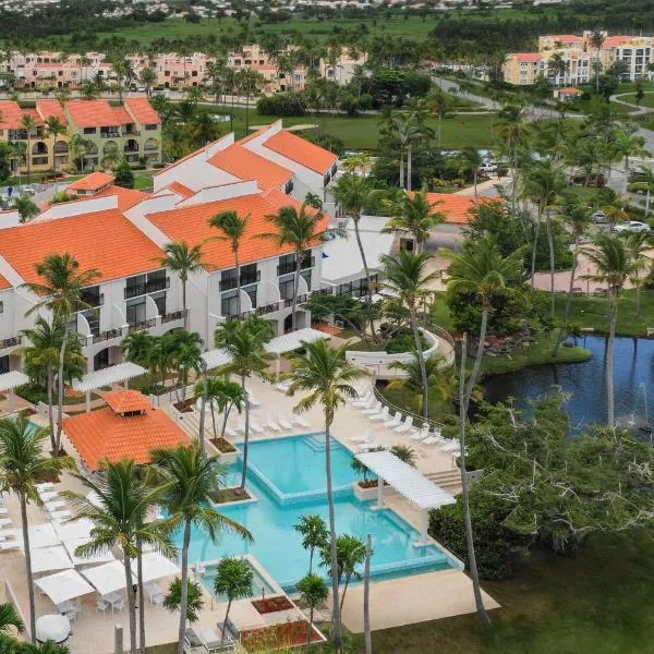 Wyndham Palmas Beach and Golf Boutique Resort，位于乌马考的酒店