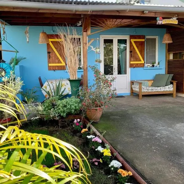 Maison charmante à Bras-Panon avec piscine et jardin，位于Bras-Panon的酒店