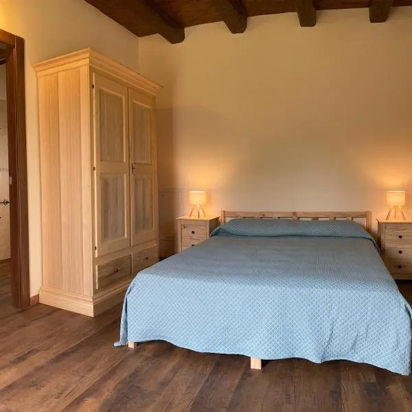 Il Fienile charm and nature，位于瓦雷泽的酒店