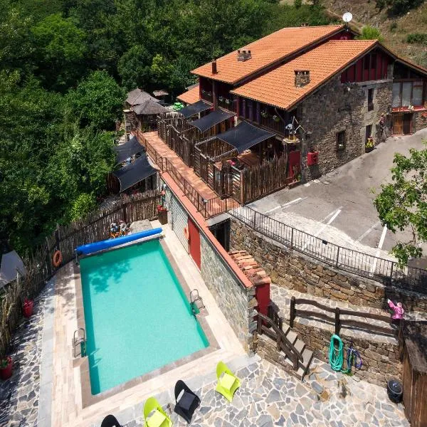 Apartamentos Rurales & Spa La Bárcena，位于Enterria的酒店