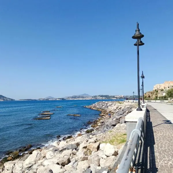 TIVA' Holiday House，位于波佐利的酒店