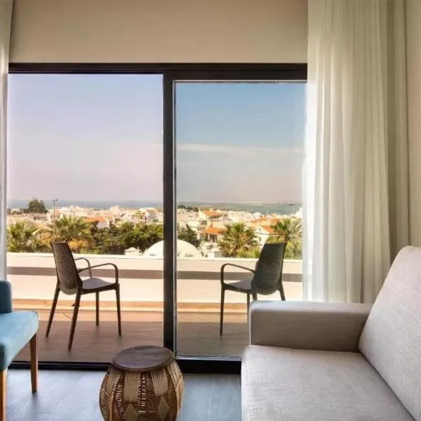 Agua Hotels Alvor Jardim，位于阿尔沃尔的酒店