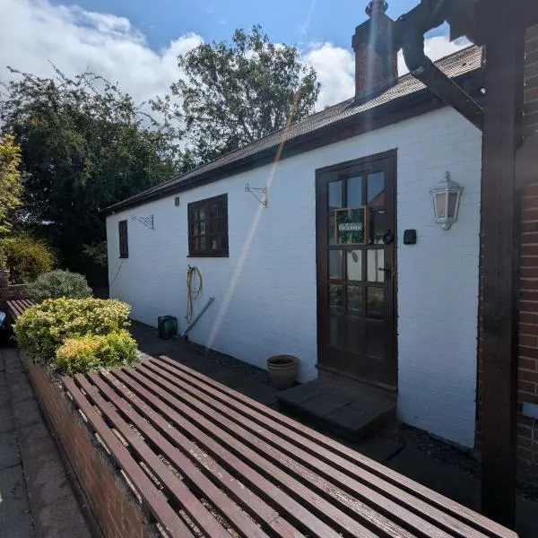 Breidden Annexe，位于Four Crosses的酒店