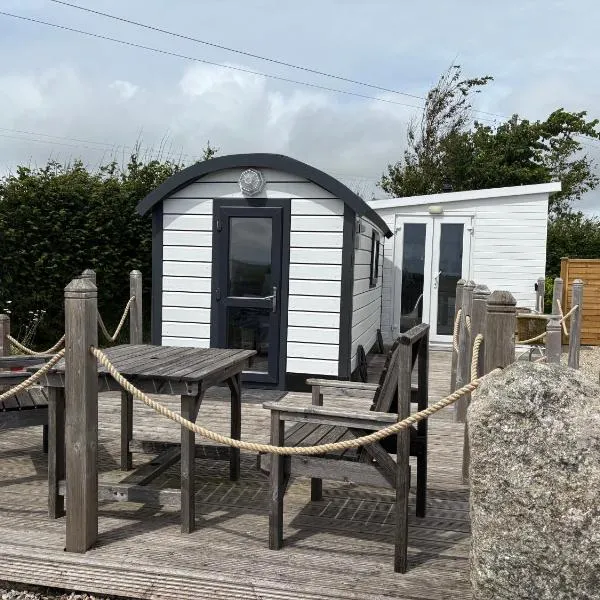 Estuary View - Cosy Shepherds Hut，位于金斯布里奇的酒店