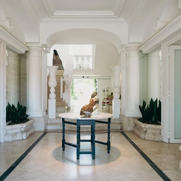 瑞拉斯科尔特德利阿拉贡内斯酒店，位于伊斯基亚的酒店