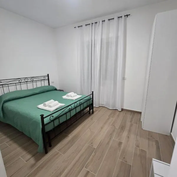 DOMUS AISA appartamenti Formia centro，位于福尔米亚的酒店