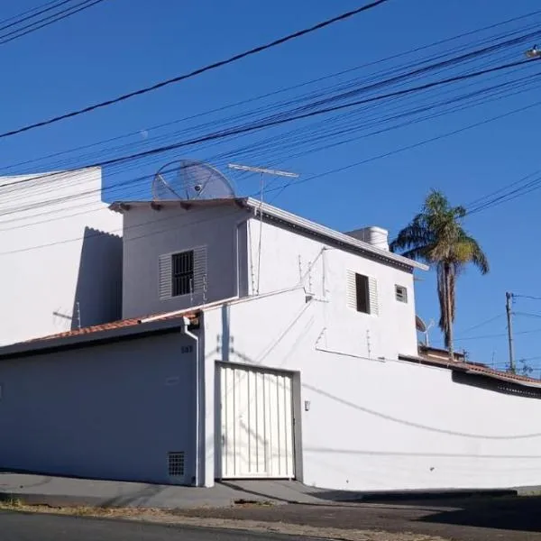 Sobrado Morada do Sol!，位于乌贝拉巴的酒店