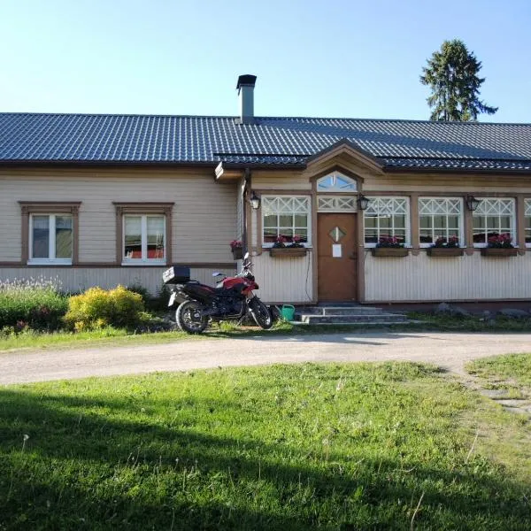 图科卡兰T蒂拉住宿加早餐酒店，位于Kyyrö的酒店