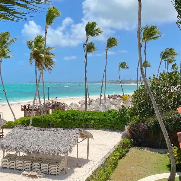 PALMERA BEACH Sol Karibes del MAR DELUXE Studios SUITES BEACH CLUB & SPA，位于蓬塔卡纳的酒店