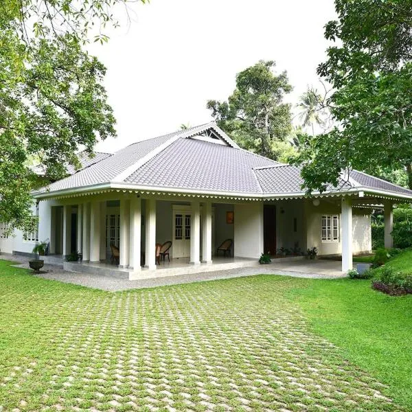Lewella House Kandy a Tranquil Villa，位于康提的酒店
