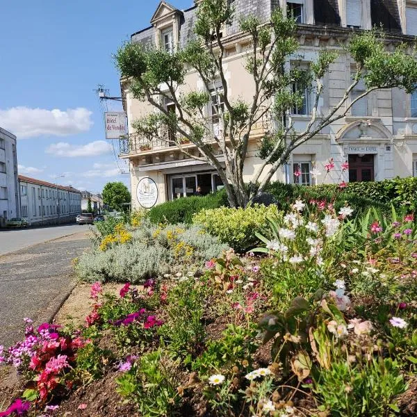 Hôtel de Vendée Restaurant Les2M，位于丰特奈勒孔特的酒店