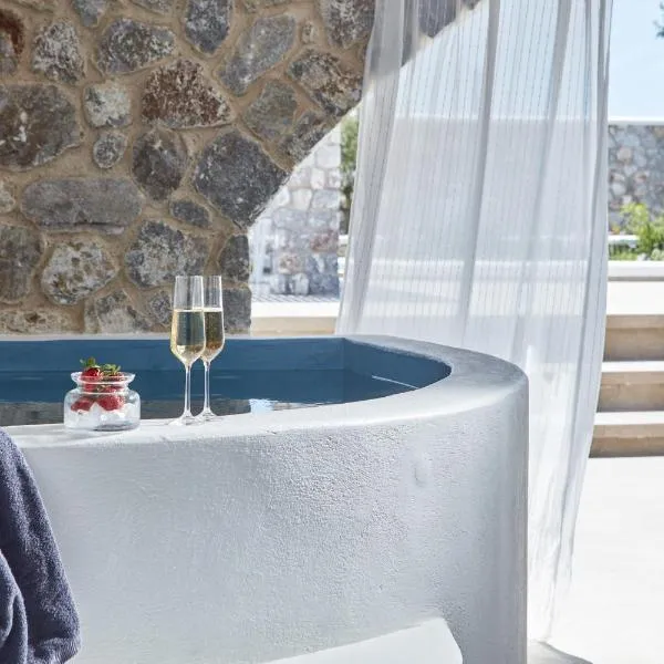 Orabel Suites Santorini (Adults Only)，位于佩里沃罗的酒店