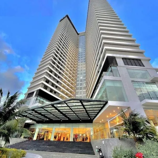 FLC Sea Tower Quy Nhơn - Căn Hộ Biển，位于归仁的酒店