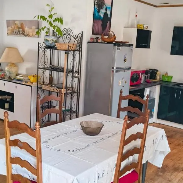 Appartement Entier，位于La Tour-sur-Orb的酒店