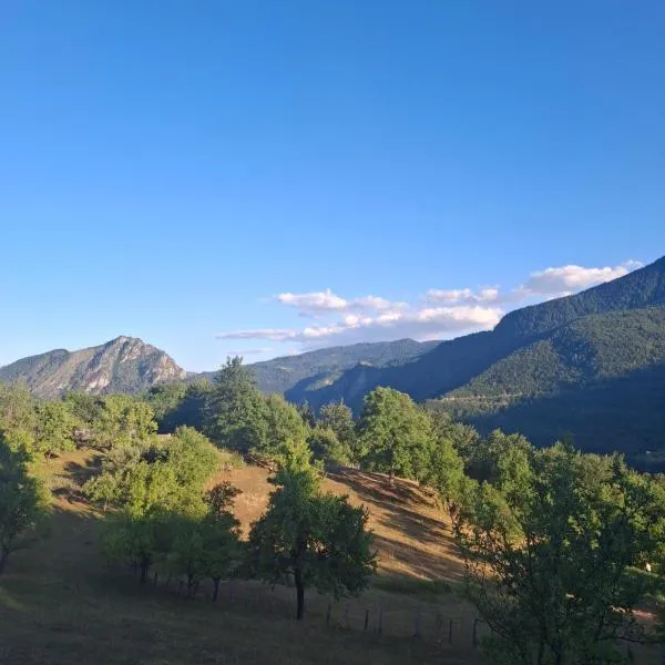 ROOMSbyVOJKAN，位于普列夫利亚的酒店