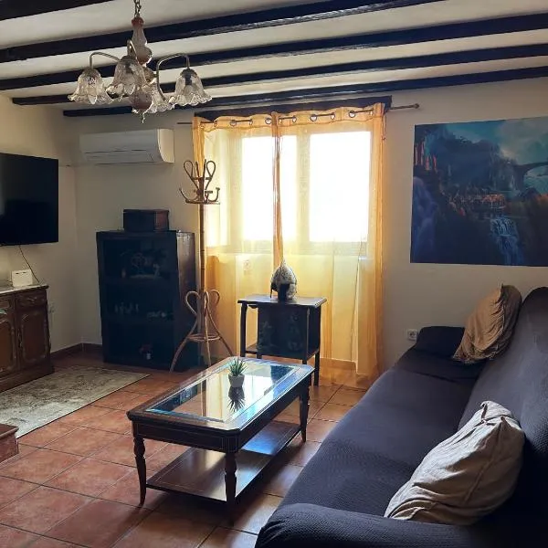 Casa Rivendel - Fantasía, Confort y Naturaleza，位于波亚莱斯－德尔奥约的酒店