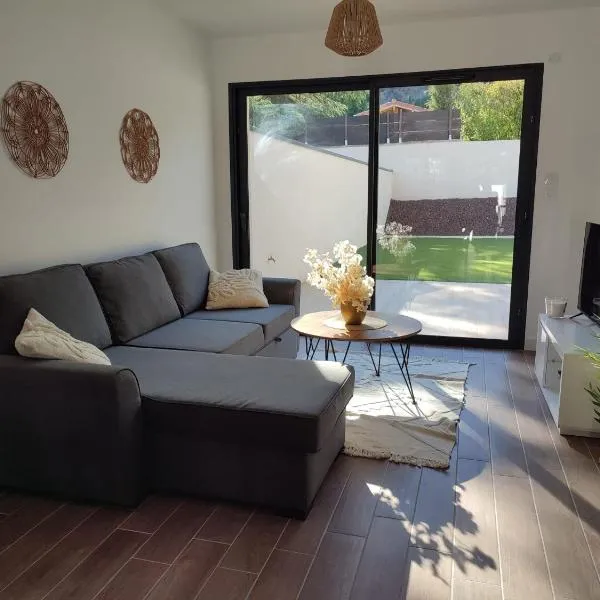 Maison neuve Rochemaure vacances familiales ou déplacements professionnels，位于罗什莫尔的酒店