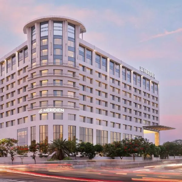 Le Meridien Ahmedabad，位于艾哈迈达巴德的酒店