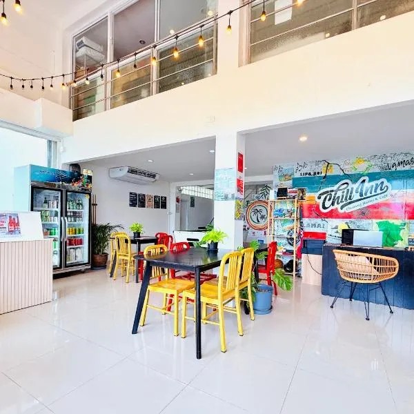 Chill Inn Chaweng Hostel and Cafe，位于查汶的酒店