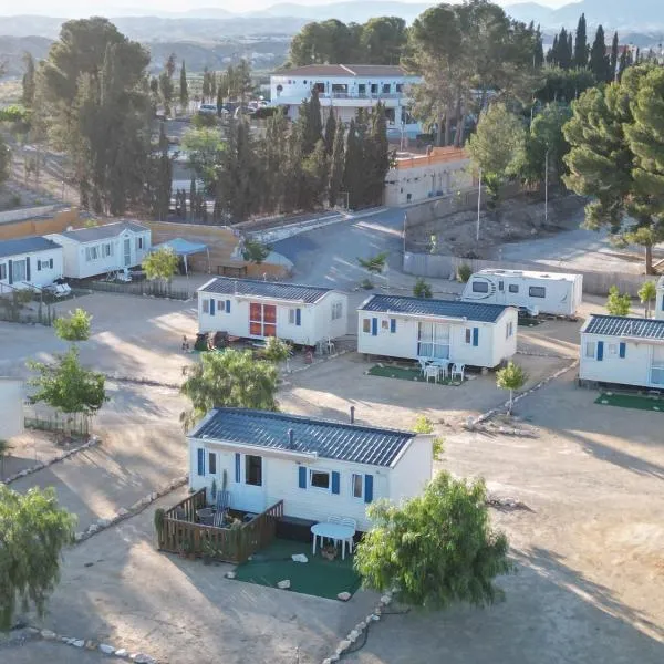 Camping Albox，位于阿尔沃斯的酒店