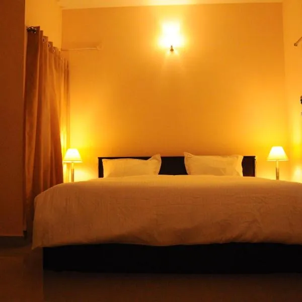 Jyothi Suites，位于斯里兰格姆的酒店