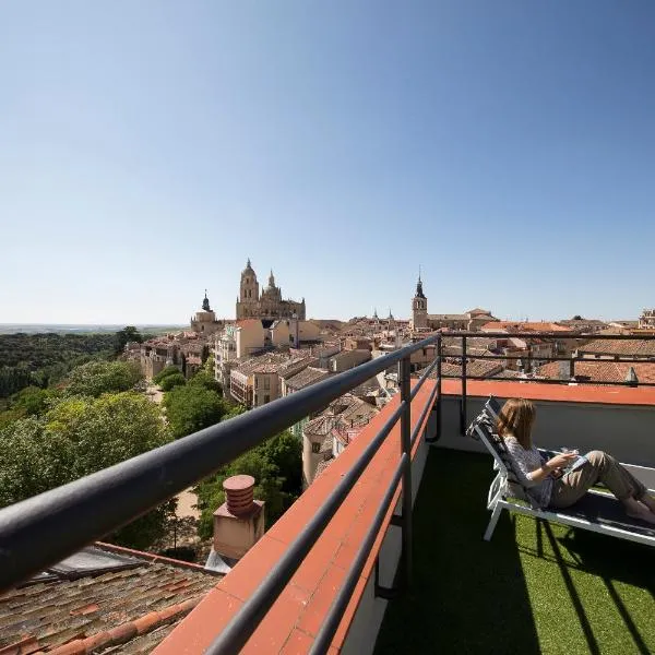 Real Segovia by Recordis Hotels，位于Palazuelos de Eresma的酒店