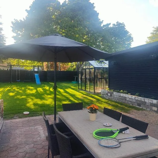 Felicia's Apartments，位于Hovborg的酒店